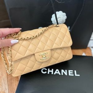 Chanel Small authentic double flap / Gold hardware